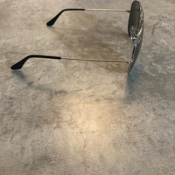 Ray ban aviators (brand new) - Picture 2 of 3